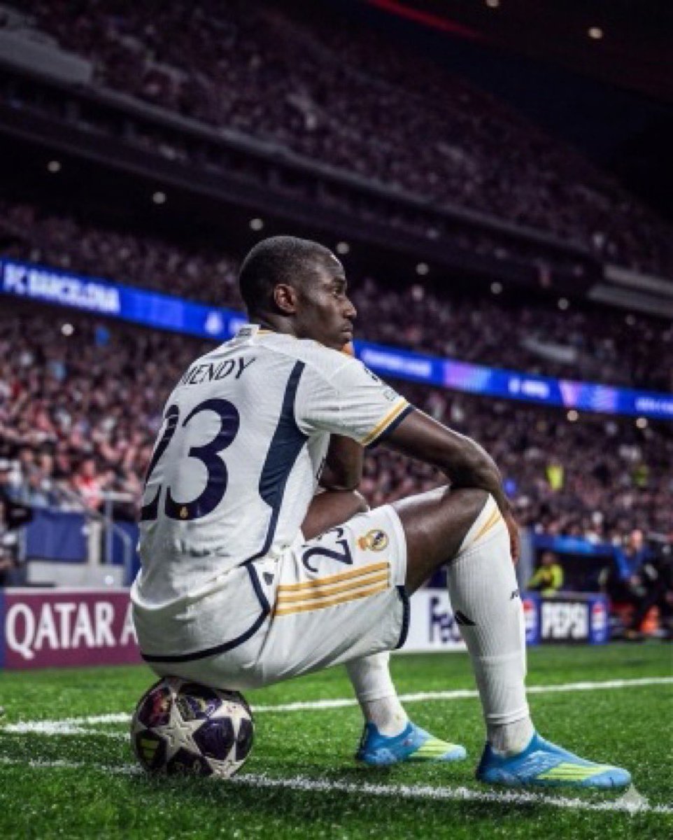 GoonzalezzRM's tweet photo. olise tuvo que esperar al minuto 96 de una eliminatoria ya ganada y con un jugador más para poder hacer algo contra este bicho

0 regates completados https://t.co/B3Sob9ueIp