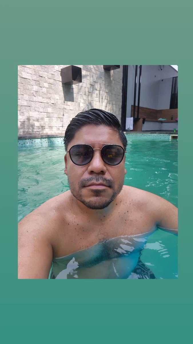 OmarUgb's tweet photo. Pool Day in Gdl https://t.co/cTKvd50n87