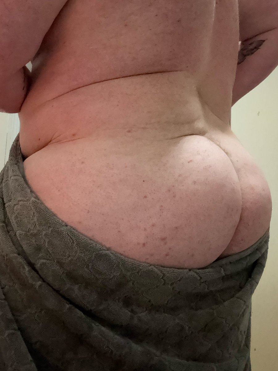 ShepardGxxx's tweet photo. @bearhunterPNW I heard you were looking for me?? 😏 https://t.co/zjkfcvfm6d