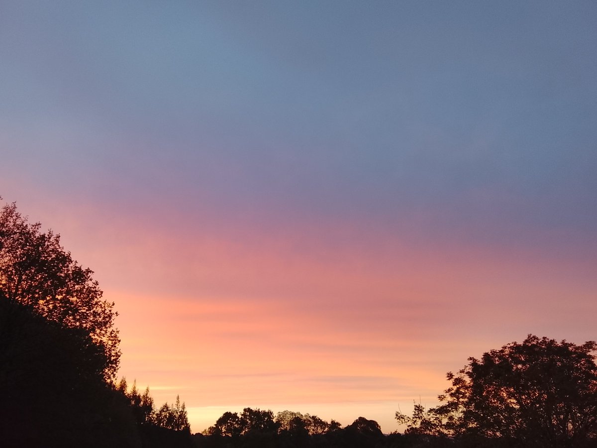 Mywonderfulexpe's tweet image. #sunsetphotography #skyfire #ColorfulArt #nature #beaut