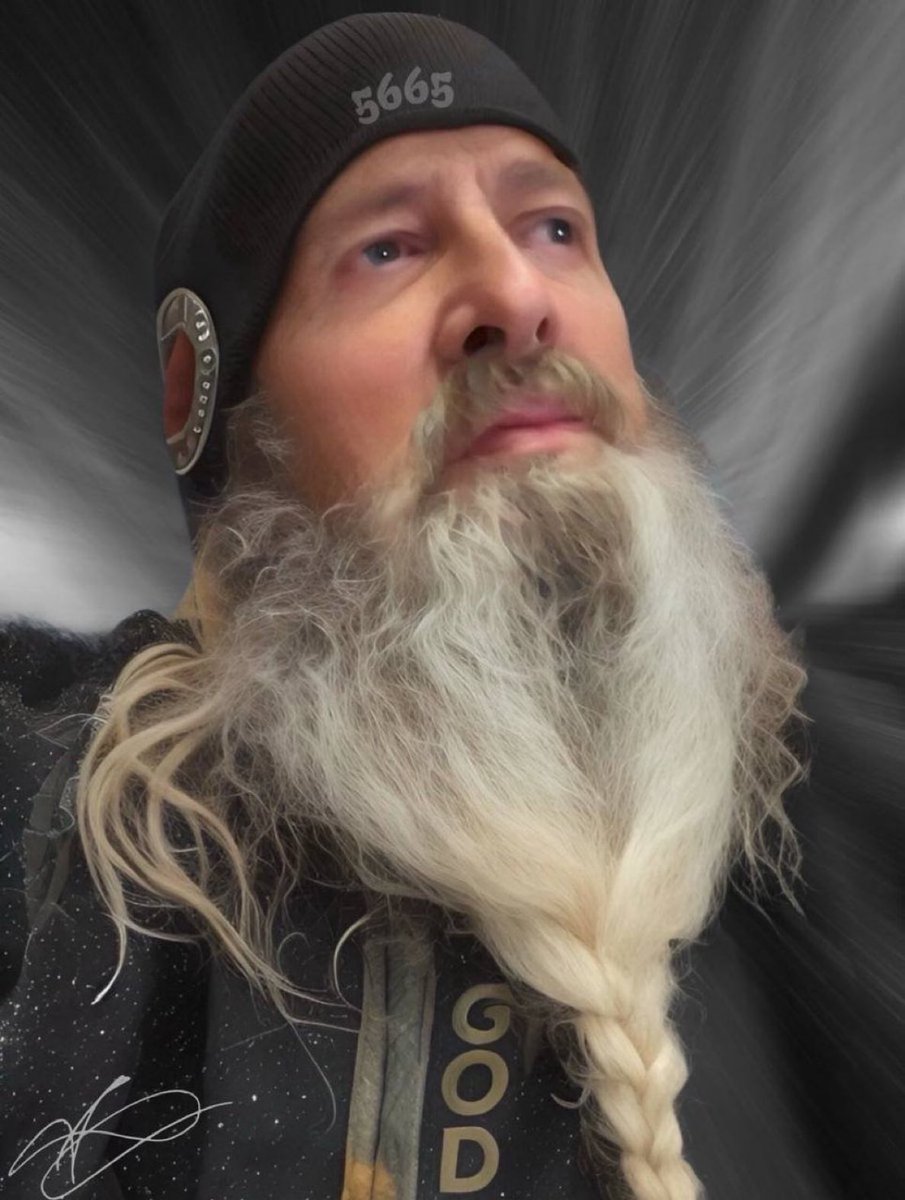 AXEL VASA ✪ tweet media