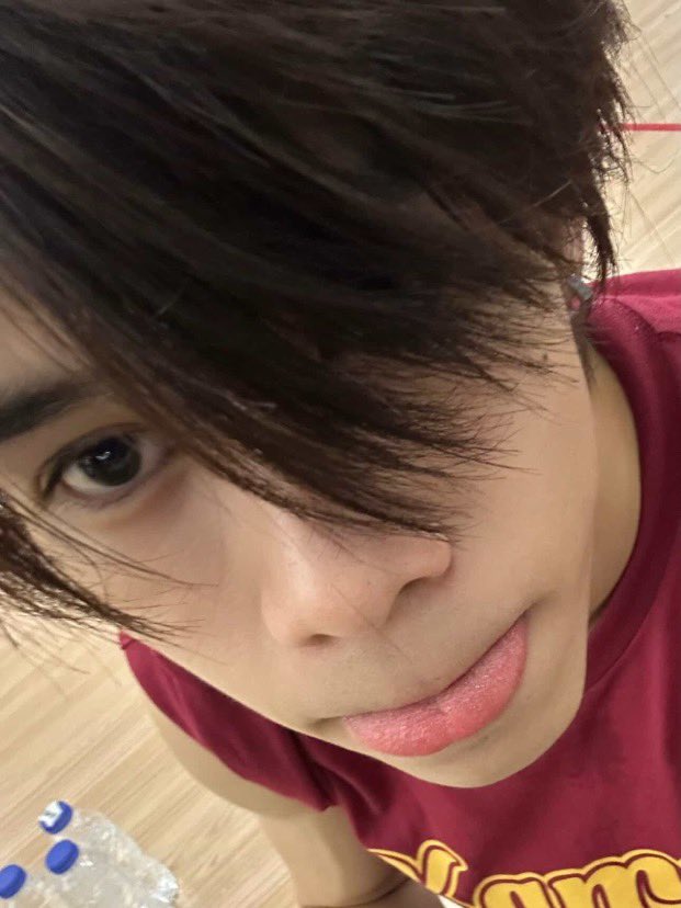 มุมอารายไม่รู้ แต่โคสอ้อน โคสน่าลั้ค y — y