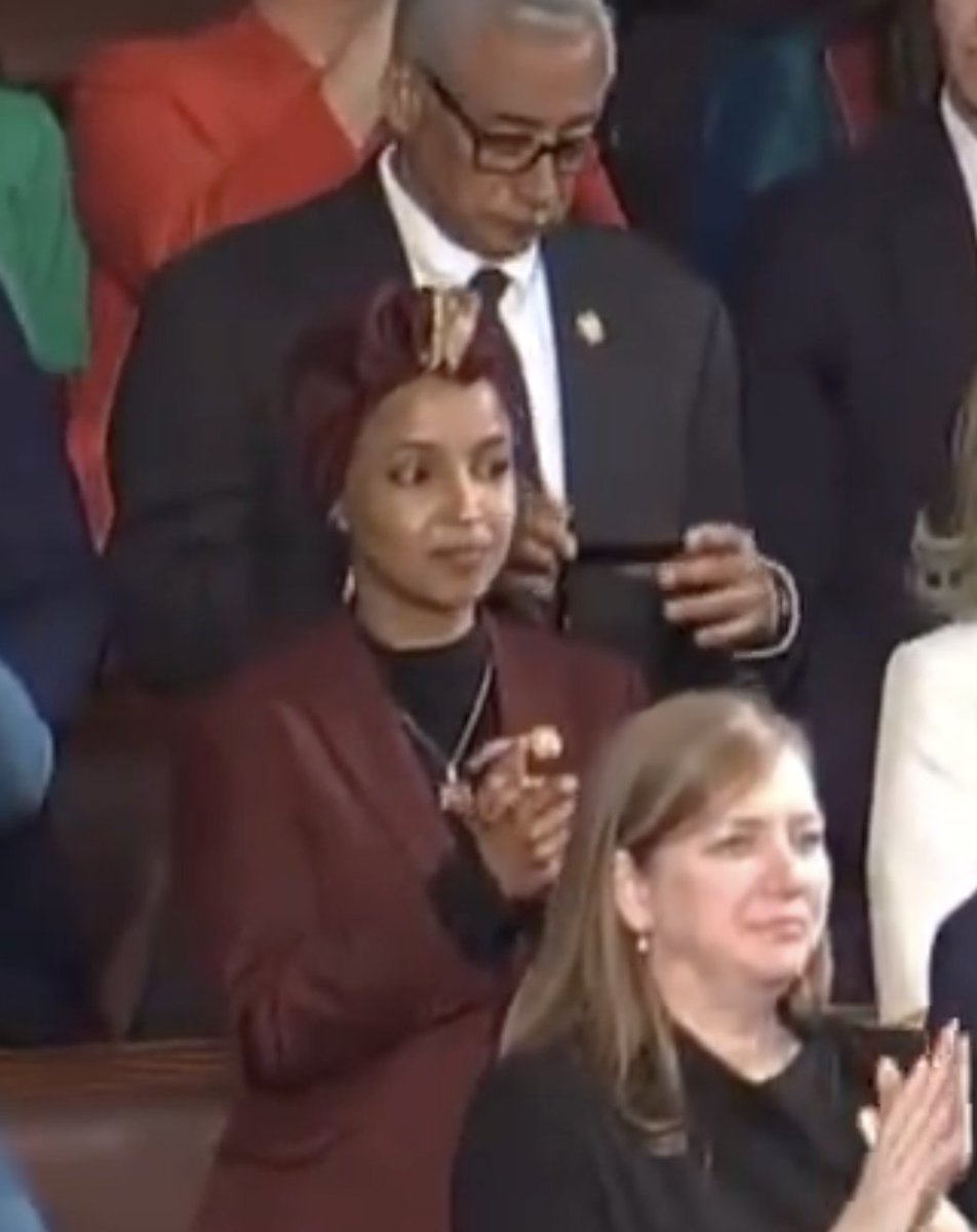 Stefanie tweet media