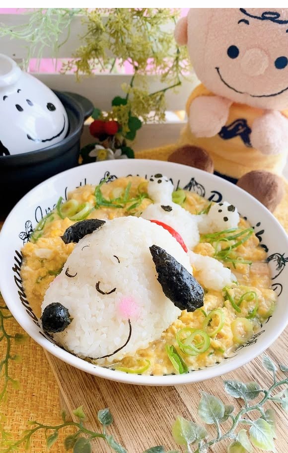 💐✨おはよーございます✨💐
     🎀今日もまんまる笑顔で
    よろしくお願い致します🎀
     🏡🌷😴SNOOPY😴🌷🏡
🥢🐔ふわっとろ♪親子丼🐣🥢
              💓キュンです💓
                 #おうちごはん