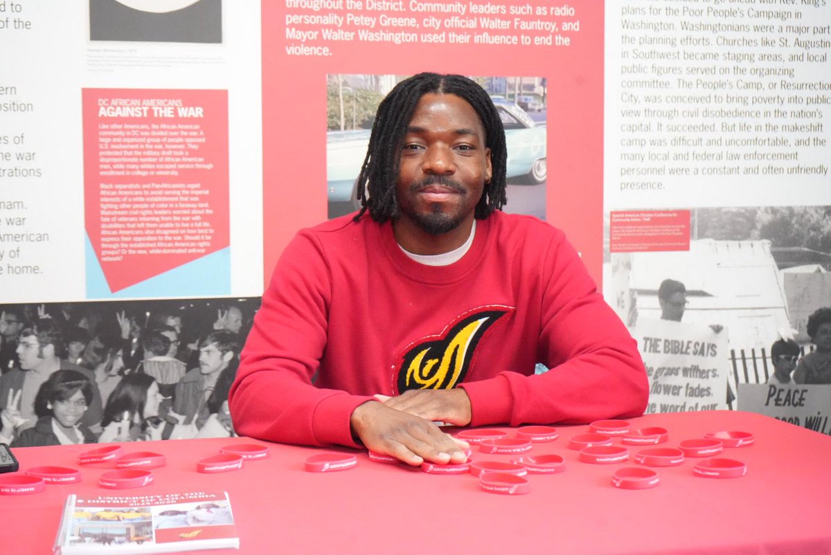 udc_edu's tweet photo. Welcome home, future Firebirds 🔥
Student orgs + departments at the University of the District of Columbia came together to welcome new and prospective students with info, smiles &amp; treats 🎓
#UDC #FutureFirebirds #WelcomeHome https://t.co/KQQCekmJ2y