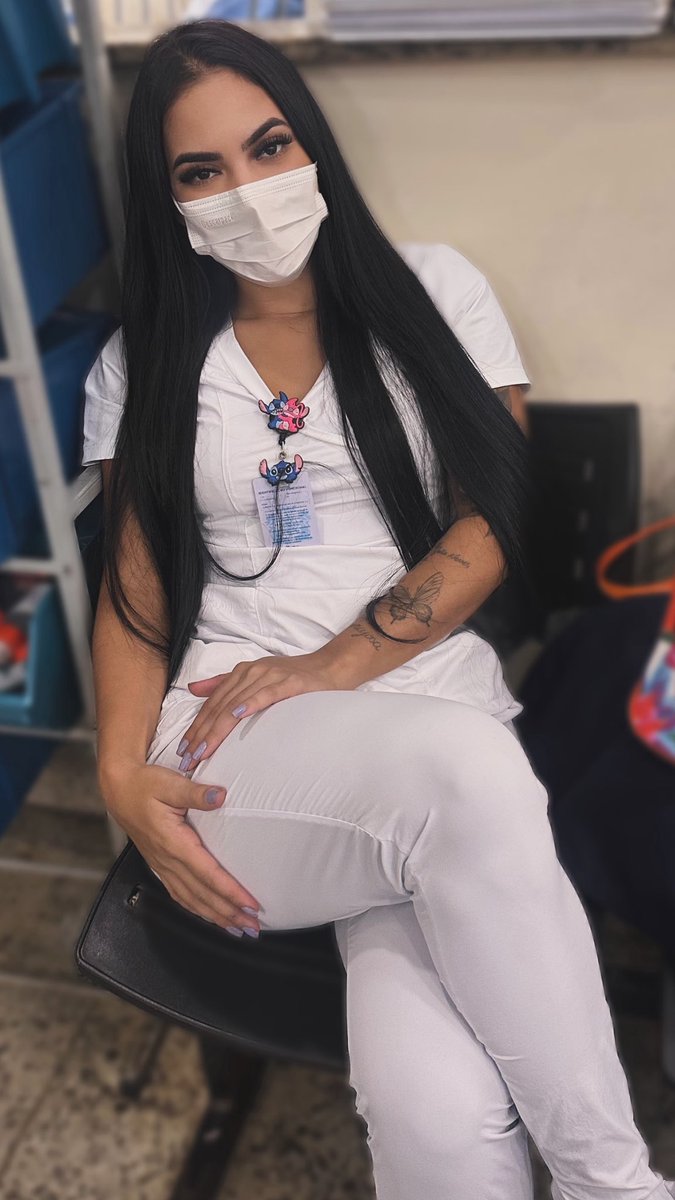 Holaaaaa Enfermera 🤤🤤 tweet media
