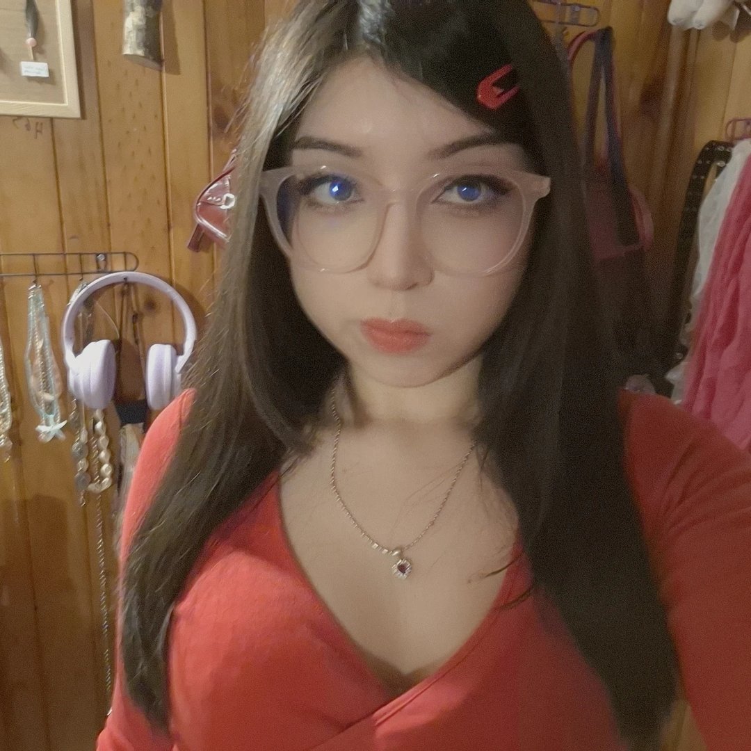 sofiuwuuuu tweet media