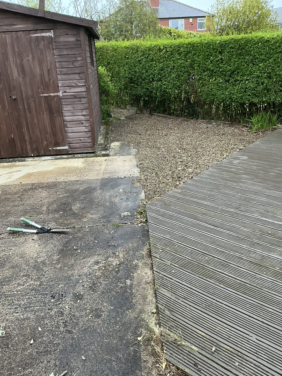 whitworths_gs's tweet image. Nice little garden tidy up in Leeds #gardening #lawn #spring