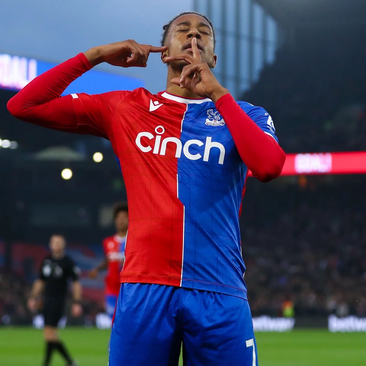 Palace Report tweet media