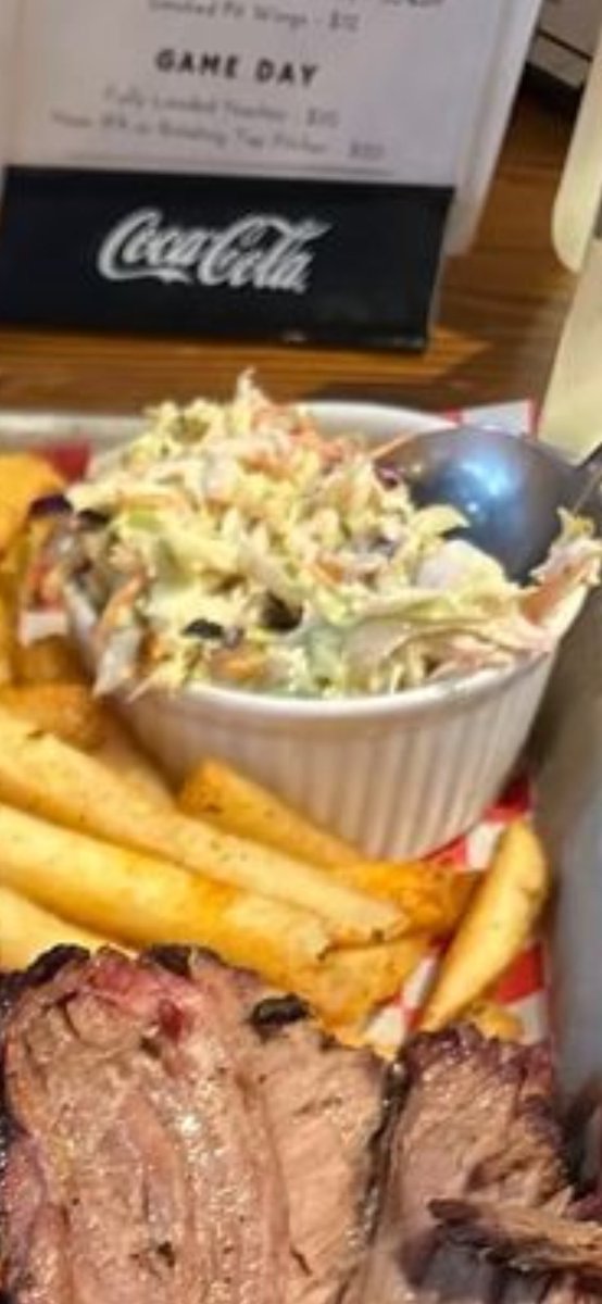 tyrusong's tweet photo. @F0ODHub Tf is this? Raw sauerkraut? https://t.co/vXPQdtVlVj