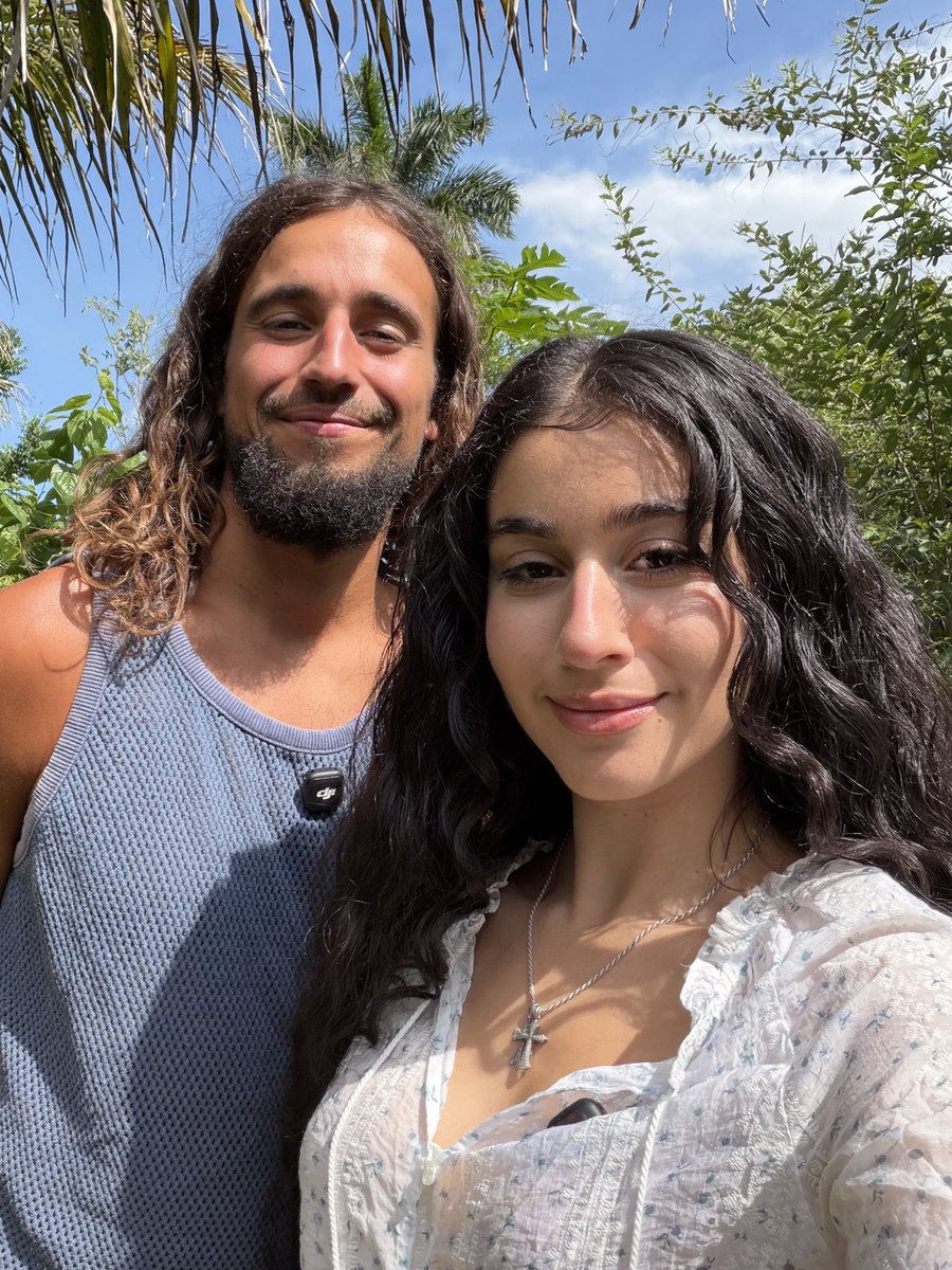 Malek04Official's tweet photo. Touring the WORLD'S BEST Exotic Fruit Farm in Miami 🥭 Collab with @Fruithuntersco! 🍍 

Live now!!! https://t.co/CPA4IMqSgg