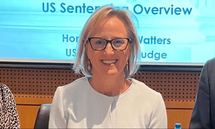 RpsAgainstTrump's tweet image. The acting U.S. ambassador in Kyiv, Julie Davis, is stepping down after clashing with Trump over his weakening support for Ukraine—FT

Last year, Bridget Brink, who served as U.S. ambassador to Ukraine for three years, resigned over Trump’s anti-Ukraine policies.