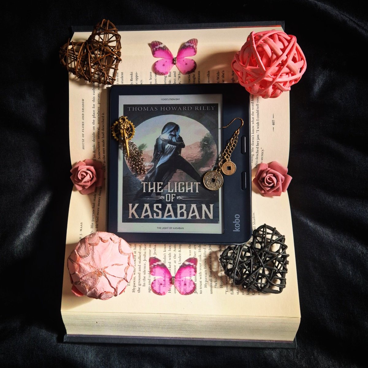 Kealyn_Reads_LP tweet media