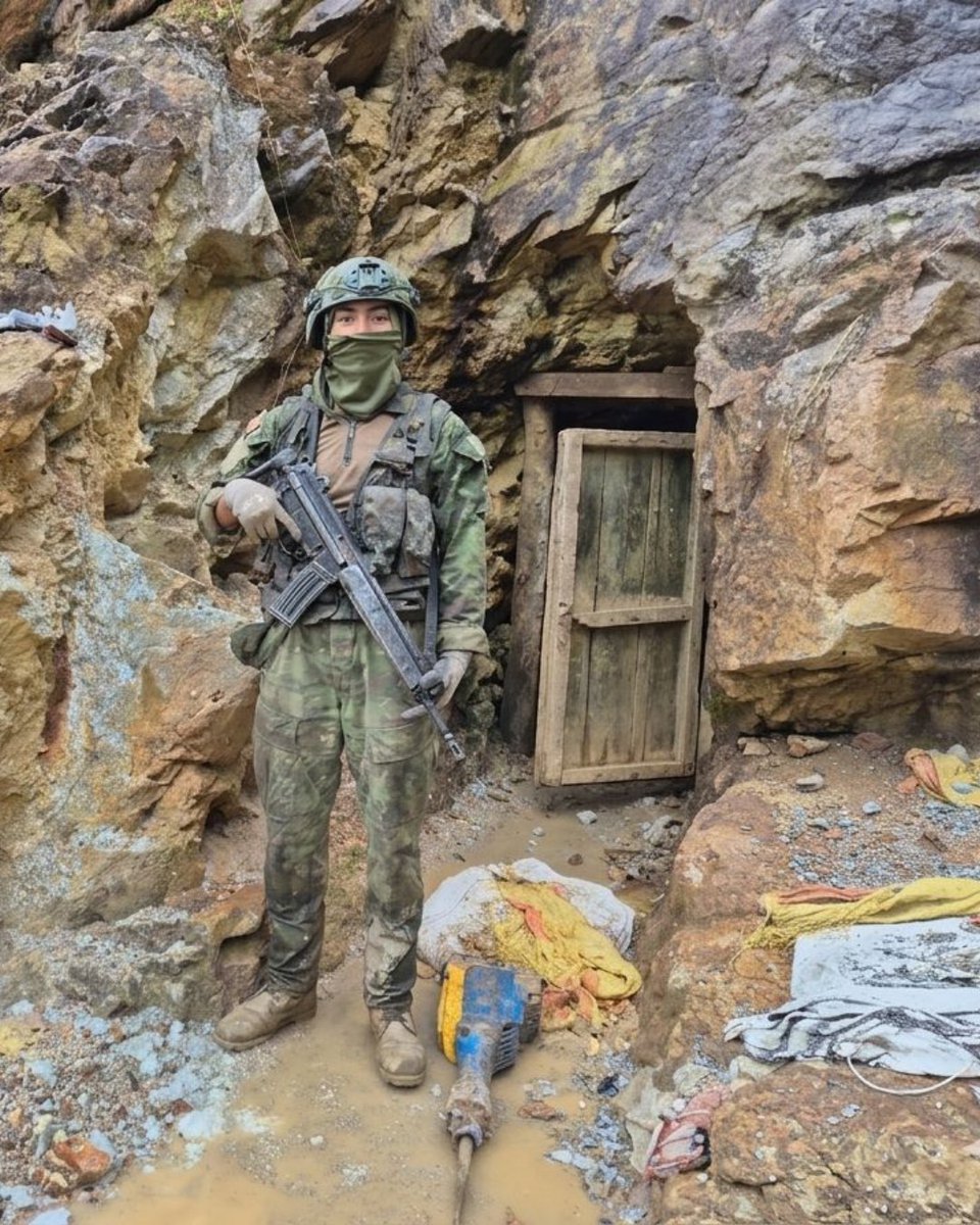 Fuerzas Armadas del Ecuador tweet media