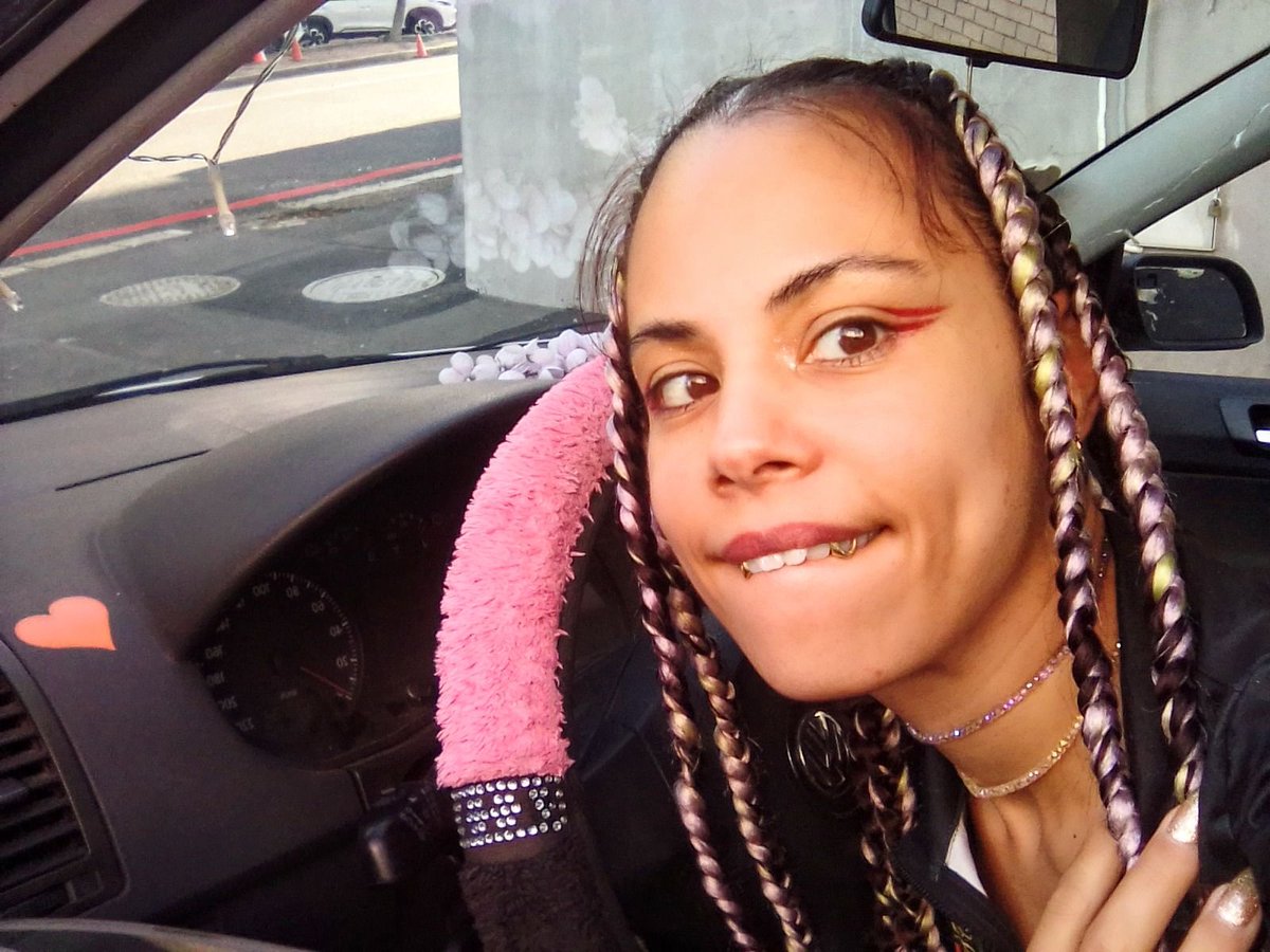 Shishi_Maat's tweet image. today's fits. had to spice it up. #wifi