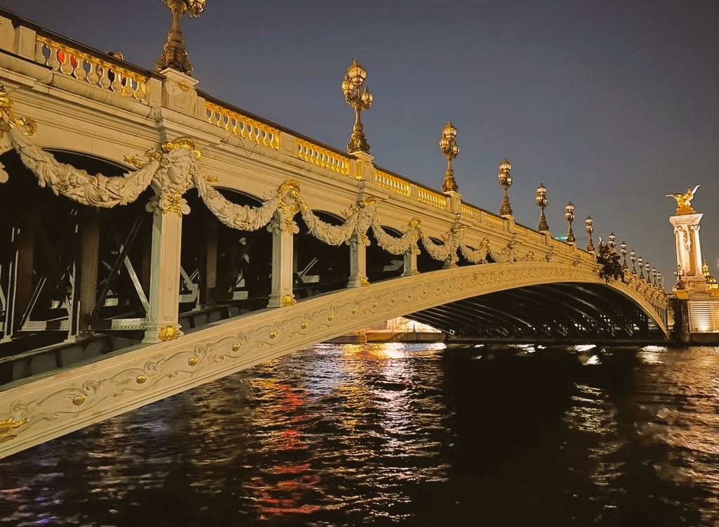 Juju_C89's tweet image. Belle soirée à tous 💫
#GoodEvening #Paris ♡