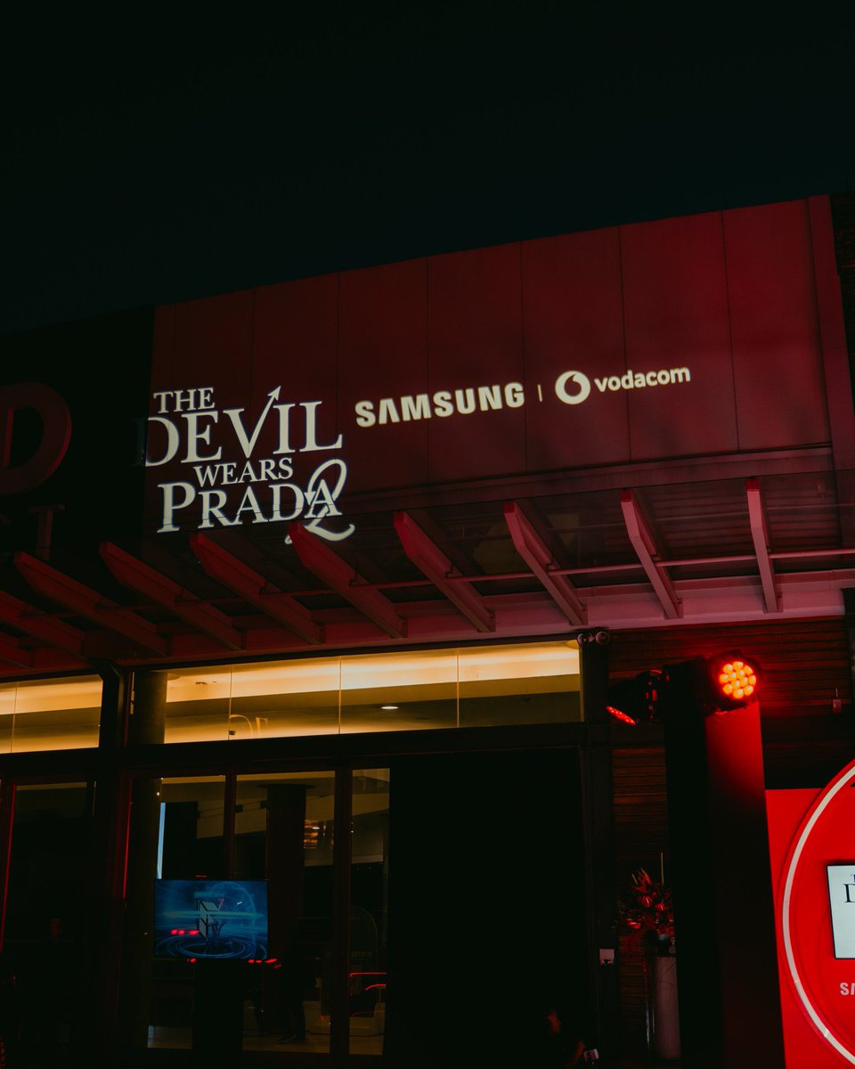 𝙏𝙃𝙀 𝘽𝙊𝙔 ✟ tweet media