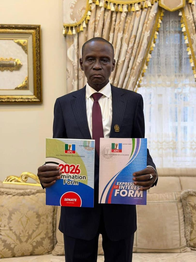 Rehacma168414's tweet image. National Patron of REHACMA and Chief Whip of the Nigerian Senate, Sen. Mohammed Tahir Monguno picks his expression of interest and nomination forms to run for the Borno North Senatorial seat at the forthcoming APC primaries.

#rehacma #borno #apc #leadership