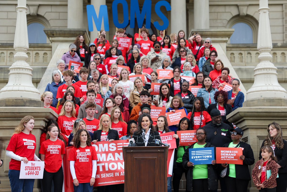 Governor Gretchen Whitmer tweet media