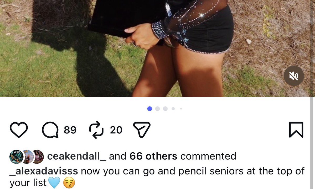 people’s queen♕ tweet media