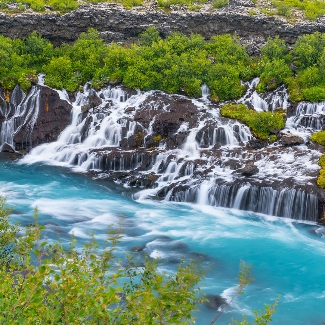TripValueDV's tweet image. Venture into the Land of Fire and Ice! 🌋 ❄️ 

Iceland is a land of dramatic contrasts, from fiery volcanoes and thundering waterfalls to vast glaciers carved into the landscape. 

Reach out to plan your escape! (945) 294-4012

#BucketListTravel #IcelandTravel #ExploreMore
