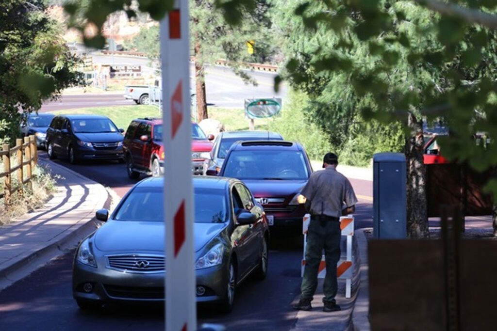 ZacharLaw's tweet image. Slide Rock State Park changes vehicle policy, banning lineups when lot is full

ktar.com/arizona-news/s…

#AZ #safety #policy