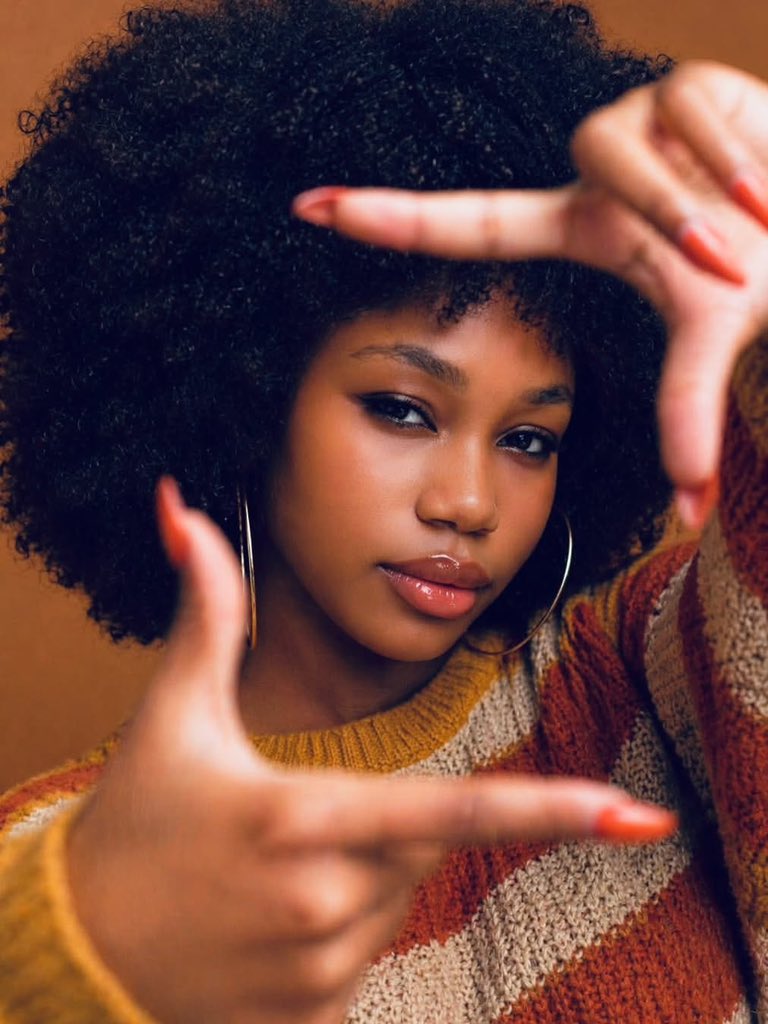 julius78427's tweet image. Behind every clean shortcut you see is hours of practice, mistakes, and learning 💻

Growth in tech isn’t about knowing everything, it’s about showing up consistently and improving a little every day.

Stay curious. Stay consistent. 🔥
#techJourney #devLife #juliussarah