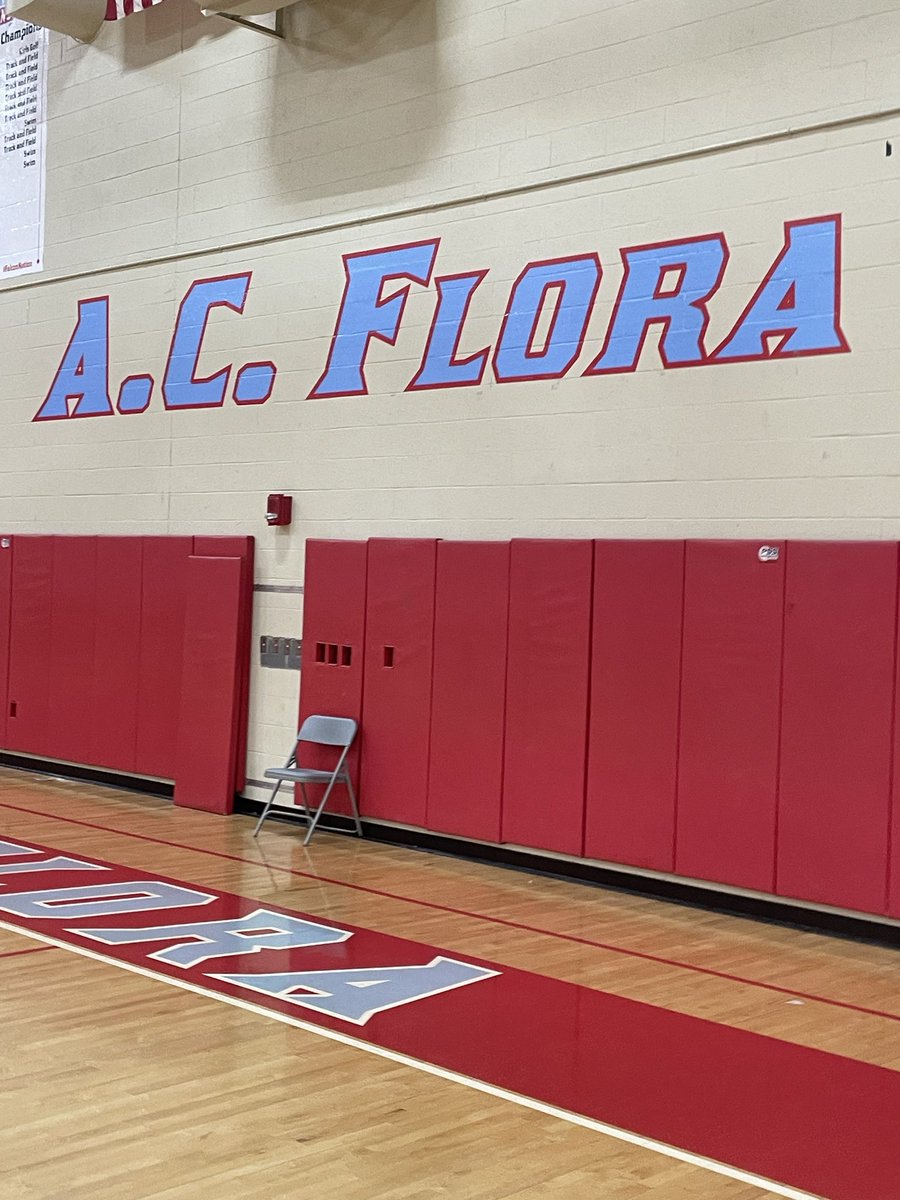 coachhowardg's tweet image. Another Huge s/o to these awesome programs for allowing @SCState_Fb to check out their talent!
C.A. Johnson
Dreher high
AC Flora 

#stateofmind
#raisethebar