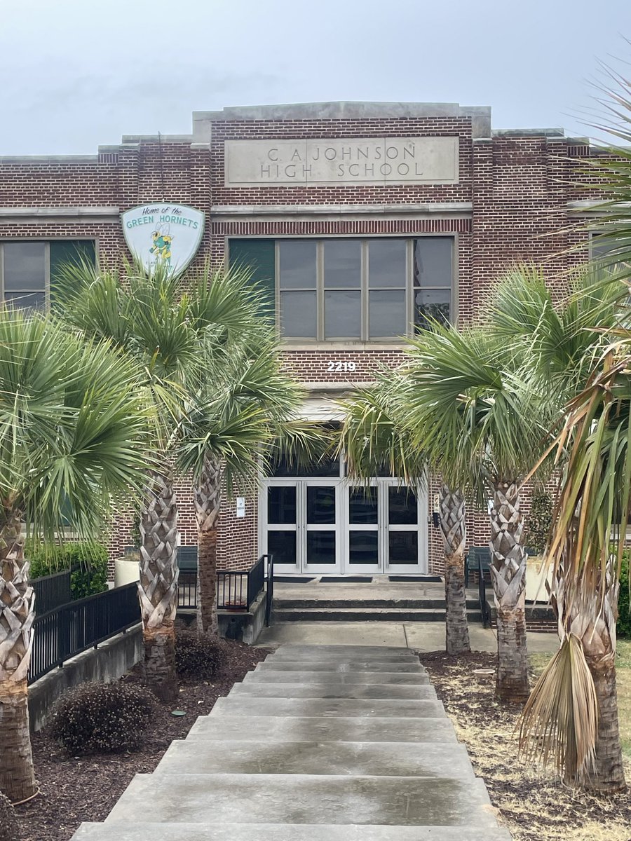 coachhowardg's tweet image. Another Huge s/o to these awesome programs for allowing @SCState_Fb to check out their talent!
C.A. Johnson
Dreher high
AC Flora 

#stateofmind
#raisethebar