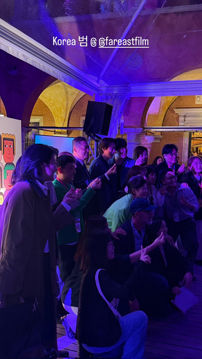 Yeonseok411_IFC's tweet image. 20260428 📸 #YooYeonSeok and Director #ShinJoongHoon of #PhantomLawyer attended #FarEastFilmFestival's "Korean Night" event in Udine, Italy, tonight 🩷