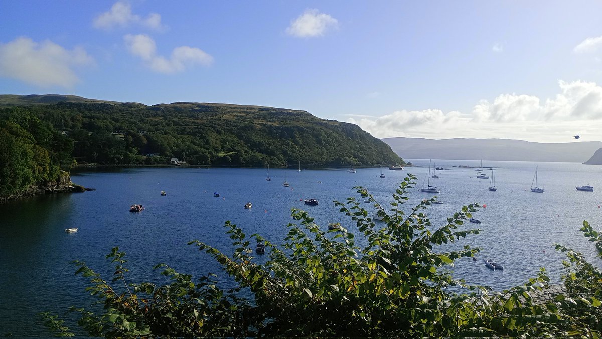 SkyeWolf84's tweet image. Just a reminder of how beautiful my little village is #home #Skye