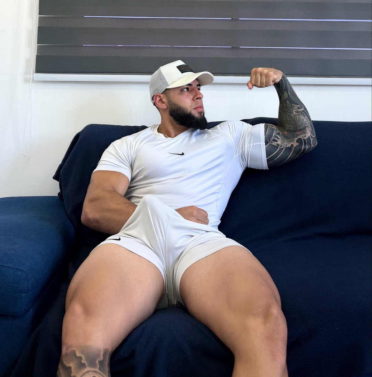Mr Javier tweet media