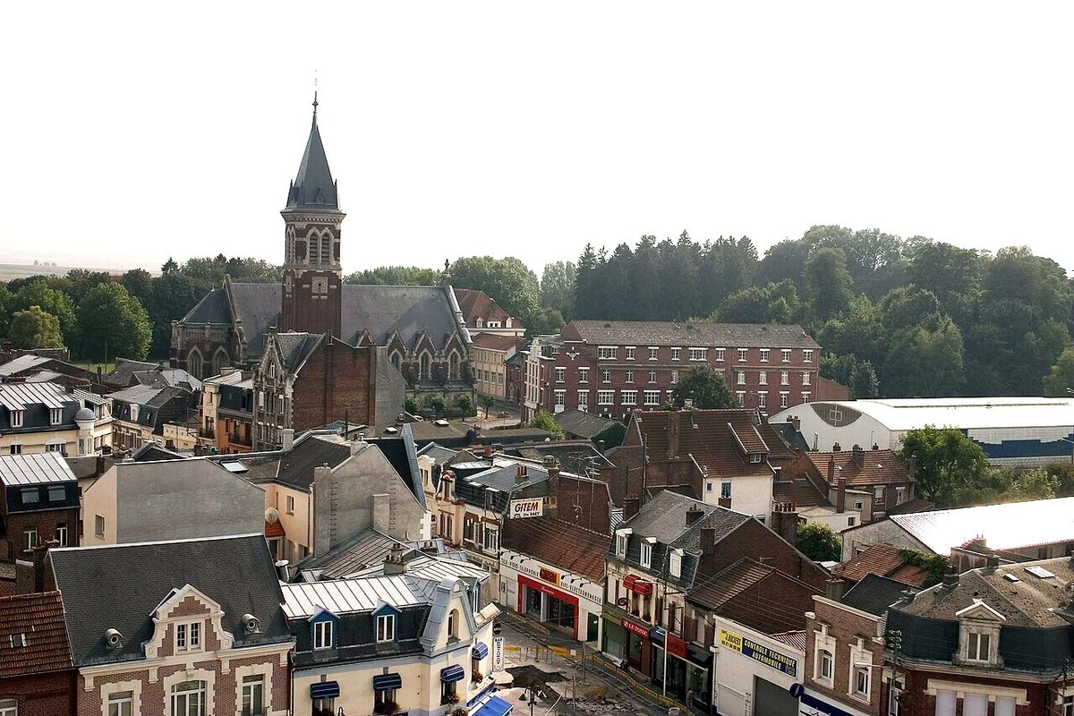 SheffieldForum's tweet photo. DID YOU KNOW? After the First World War, Sheffield adopted a French town... and that still stands today!
Find out more: 👉 https://t.co/pFSrG0bcew
#Sheffield #Bapaume #France #TwinCity #History #SheffieldHistory #SheffieldForum https://t.co/nFFmCKd8SS