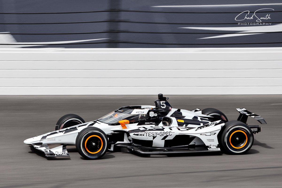 Chad200's tweet image. I say it every year, but @ArrowMcLaren knows how to do liveries, even for a test! Wonder if they were going for an animal theme…

🦓 @PatricioOWard
🐬 @nolan_siegel
🦒 @lundgaardoff
🦄 @RyanHunterReay

#INDYCAR #INDY500