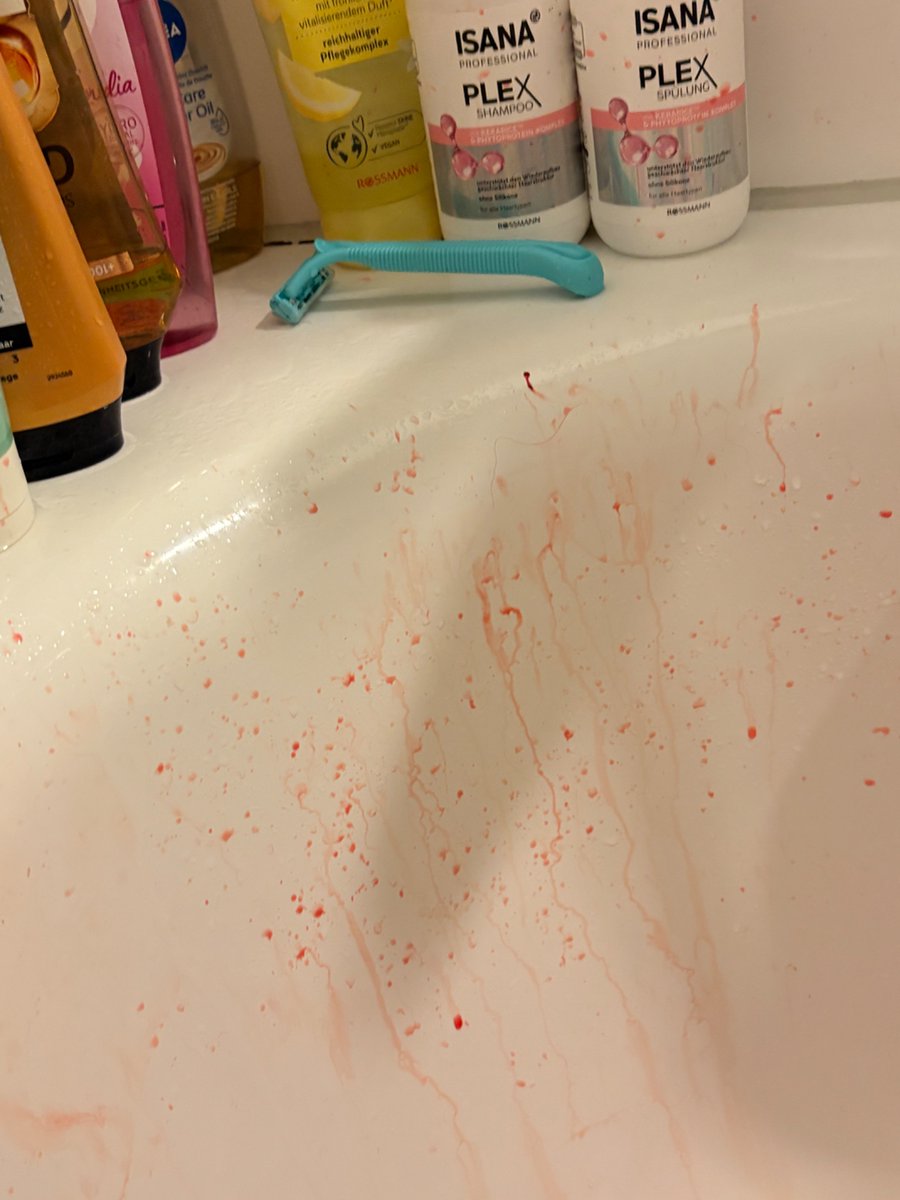 𝓒assie ୨୧ tweet media