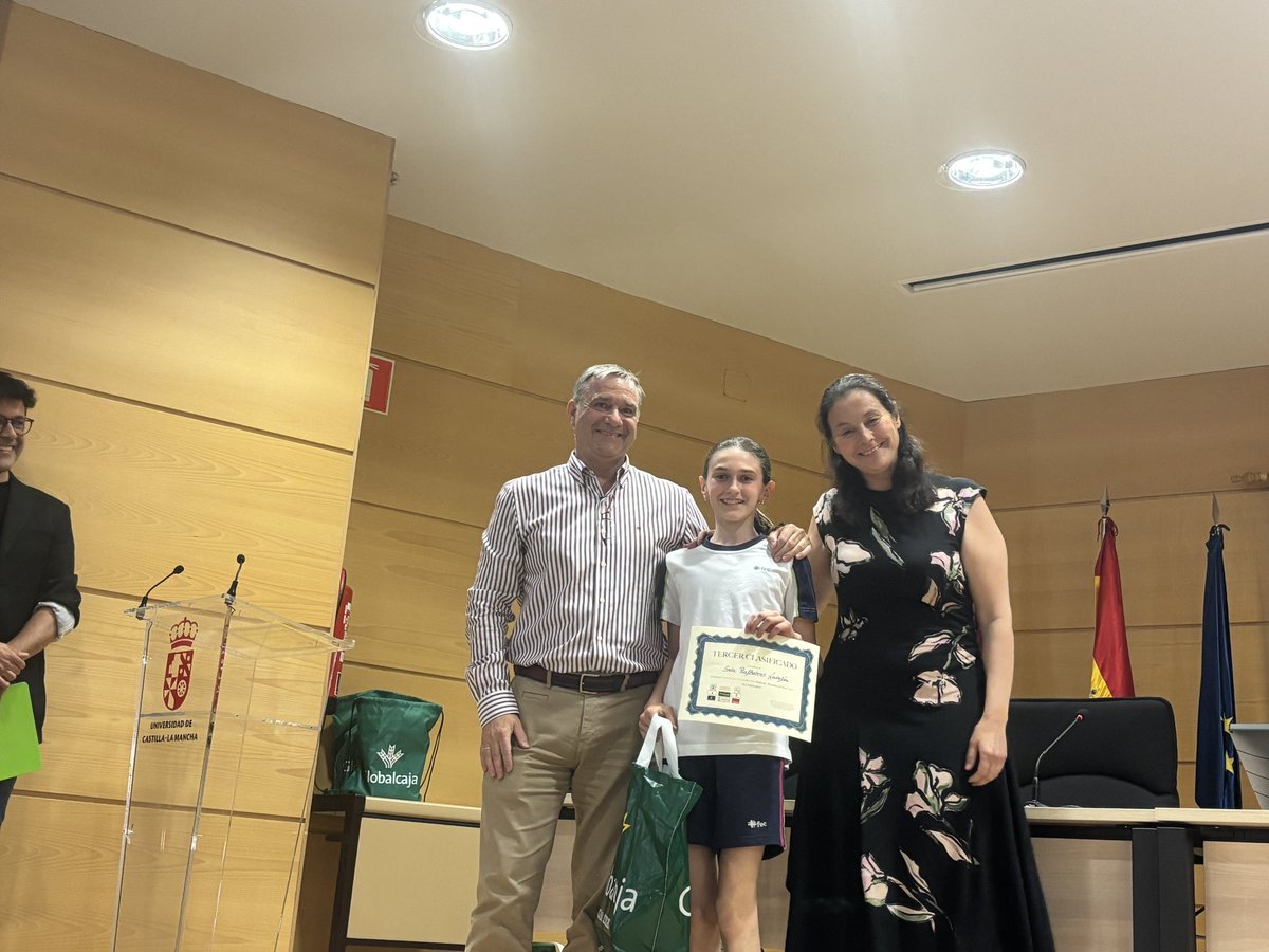 fecsfc's tweet photo. Y ¡hemos ganado un premio! Sara ha conseguido el tercer puesto en la prueba individual. Enhorabuena. #somosfec #calidadfec https://t.co/IzE4KyEUx7