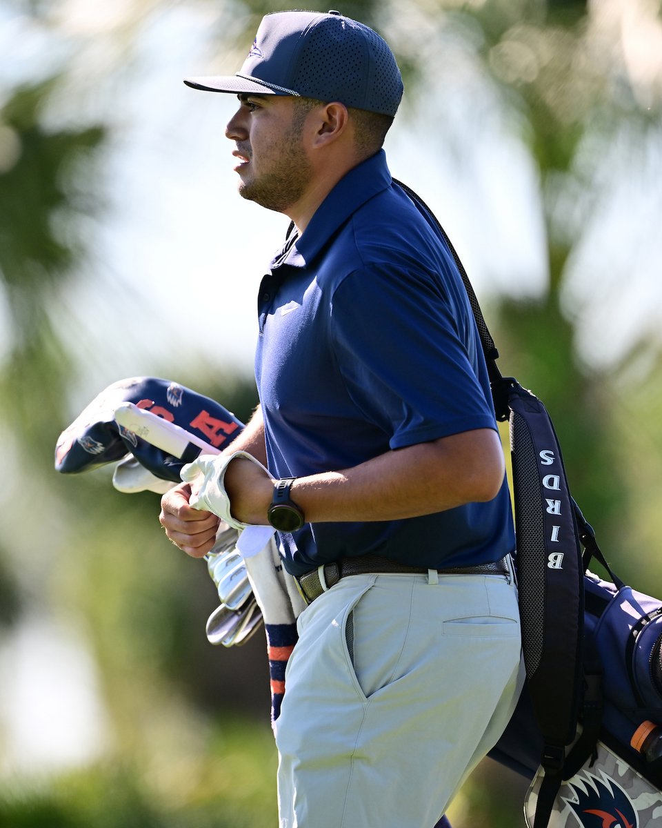 UTSAMensGolf's tweet image. Logan Vargas fired a 2-under 70 to headline Tuesday action for the Roadrunners at the American Conference Championship in Florida.

📰 utsa.pro/26mgrecap_conf…

#LetsGo210 | #BirdsUp 🤙