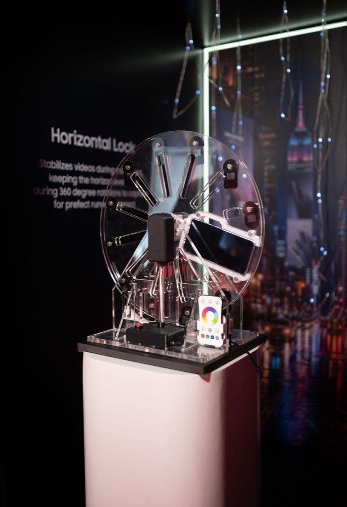 𝕄𝕒_ℤ𝕠𝕟𝕕𝕠 tweet media