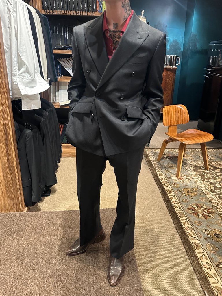 LXXVDESIGN's tweet photo. Custom 1 of 1 suit for a client. Thai suit turned out beautifully https://t.co/Xt5k4LVYKB