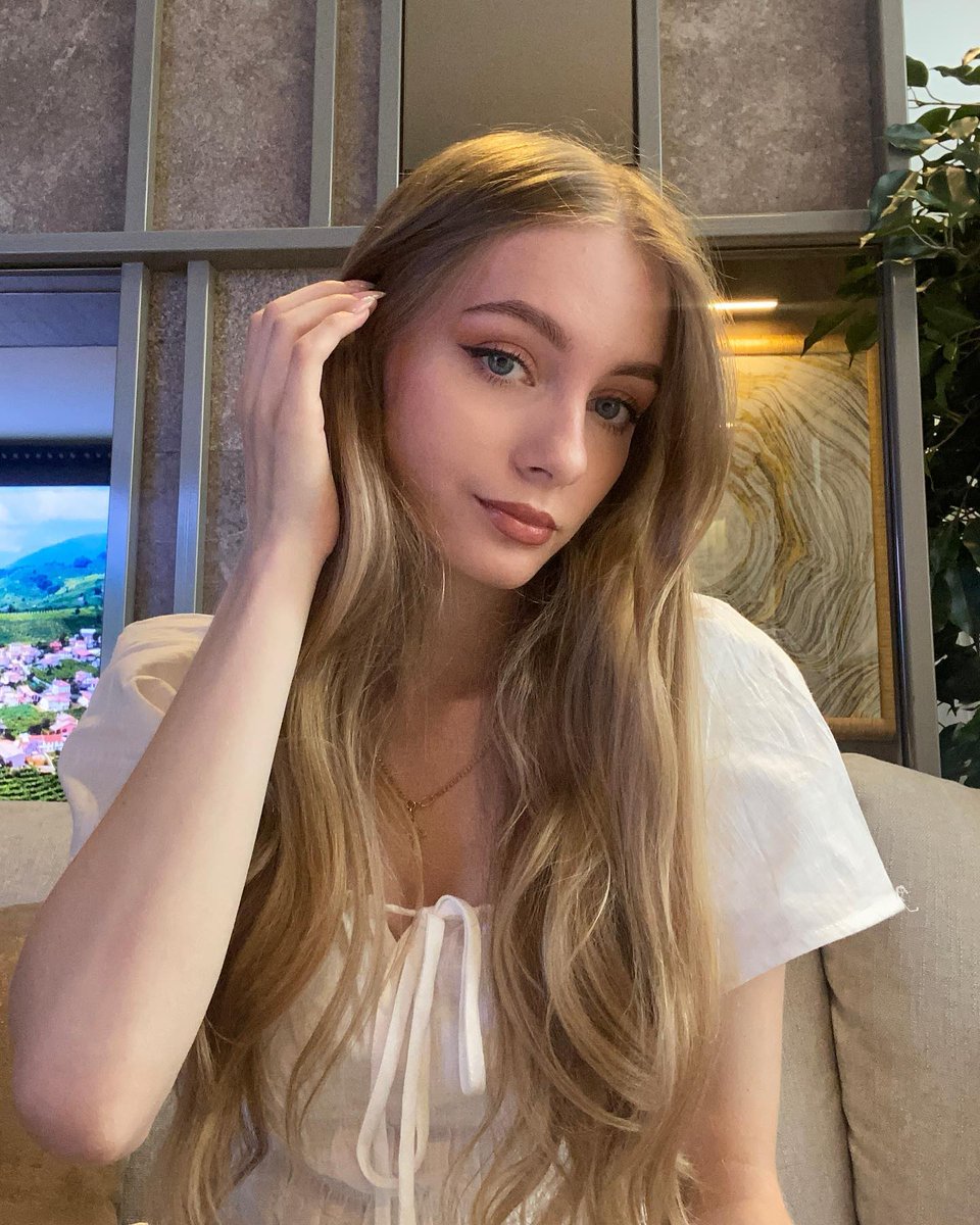 Astrid tweet media