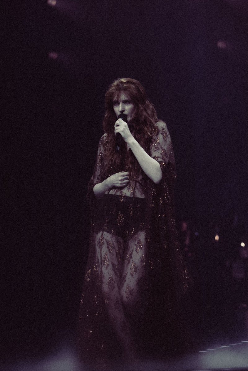 veronica ✨🔮 tweet media