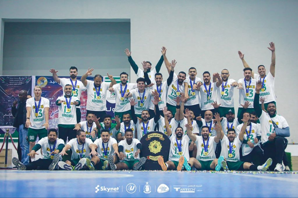 wgdoora's tweet photo. الزعيم يحصد اول ألقاب الموسم 🇳🇬
ألف مبروك للمدفعجية البطولة 13 🏆🎖️

1950🇳🇬 https://t.co/CxPd5bkMTR