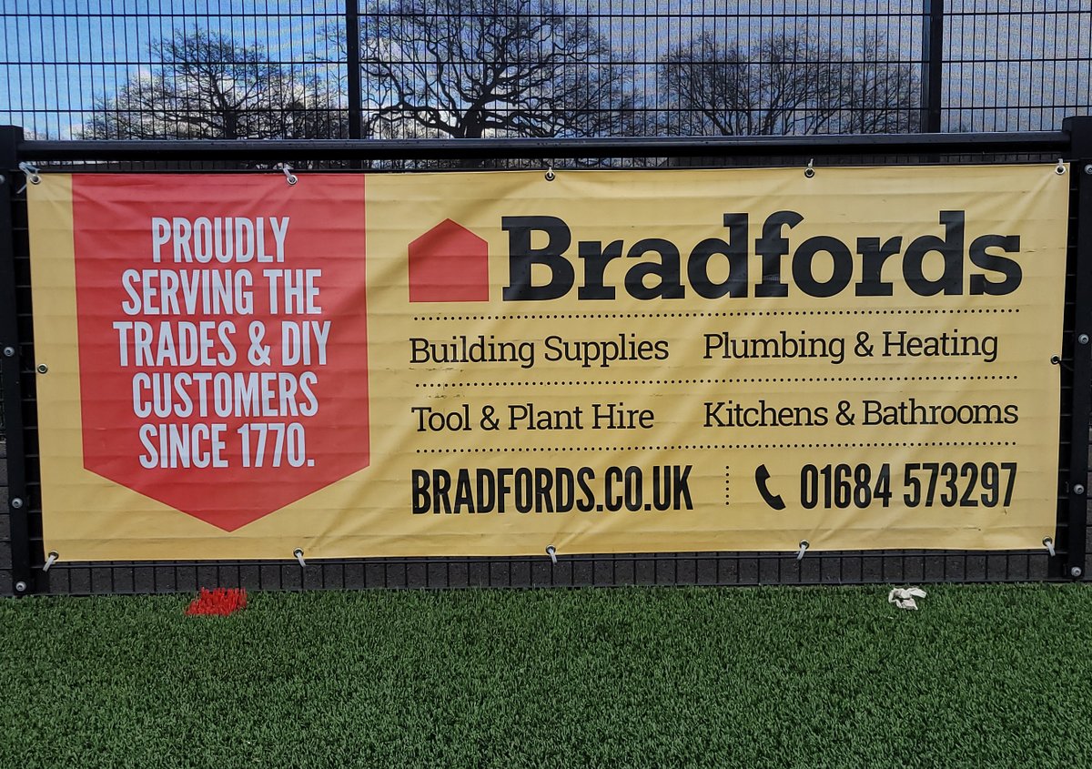 MalvernTown1946's tweet photo. 🛠️We are delighted to have Bradfords Malvern as one of our Commercial Partners. They are pitch-side and Matchday Programme advertisers

For building supplies, landscaping, roofing, joinery, kitchens & bathrooms, tool & plant hire, renewables, power tools, plumbing & heating, decorating and more!

Great deals for the trade and DIY – visit https://t.co/GFzN3M9q9Q or call 01684 573 297

#MakingMalvernProud