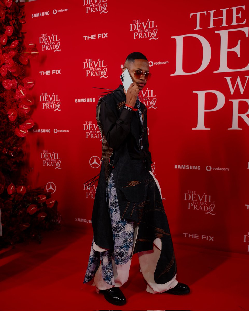 leratoNtuka tweet media