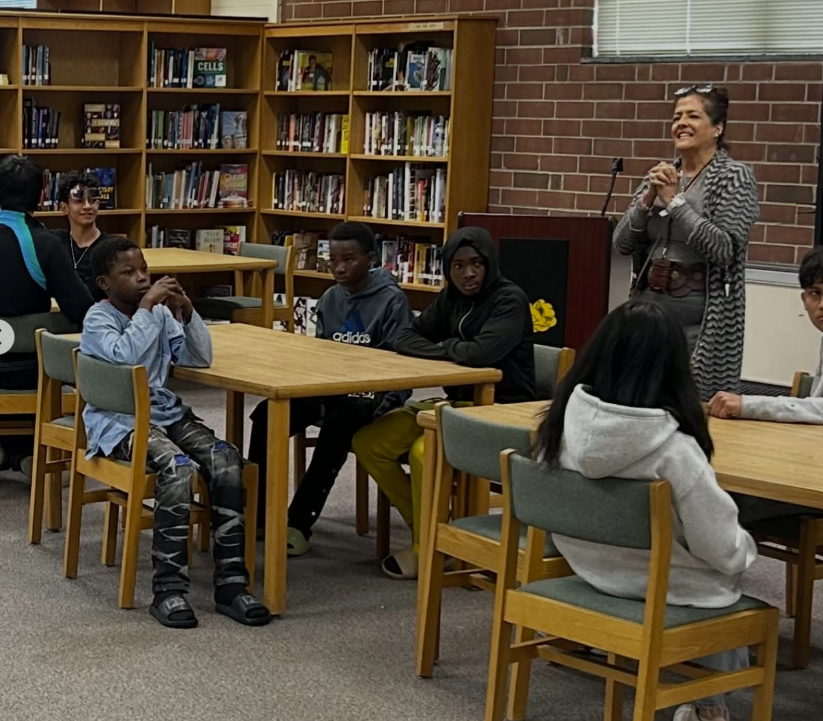 ellgcs's tweet photo. Doris Henderson newcomers’ students taking a tour at @BenLSmith3  High in preparation for the next school year! https://t.co/RK4c2mWIpb