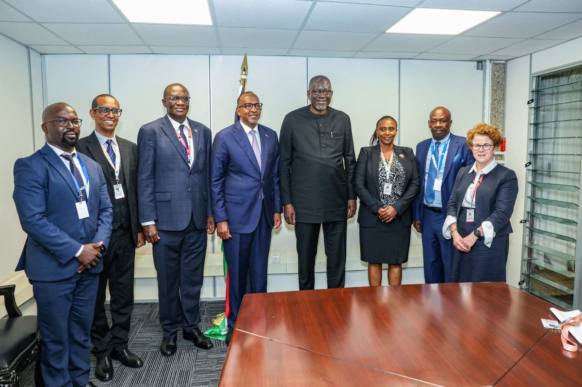 primateresearch's tweet photo. Yesterday, on the sidelines of the ongoing 2026 World Health Summit Regional Meeting at UNON, Nairobi, @MOH_Kenya through @K_SRIC - @primateresearch led in convening a high-level meeting between the Global Snakebite Taskforce Co-Chairs — CS Hon. Aden Duale, EGH and @Elhadj_As_Sy https://t.co/svsXSWQ1PX