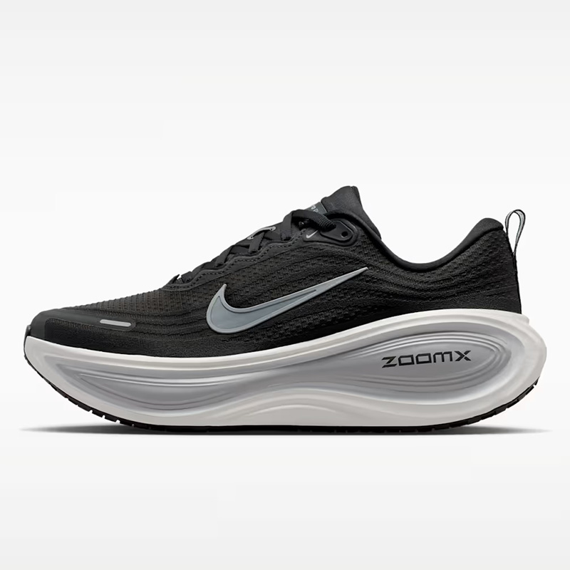KicksDeals's tweet photo. Savings just over $60 OFF retail are available for the anthracite/wolf grey Nike Vomero Plus at $117 + FREE shipping. //Ad

BUY HERE -> https://t.co/50nOdt1dFO https://t.co/pXfd565qPu