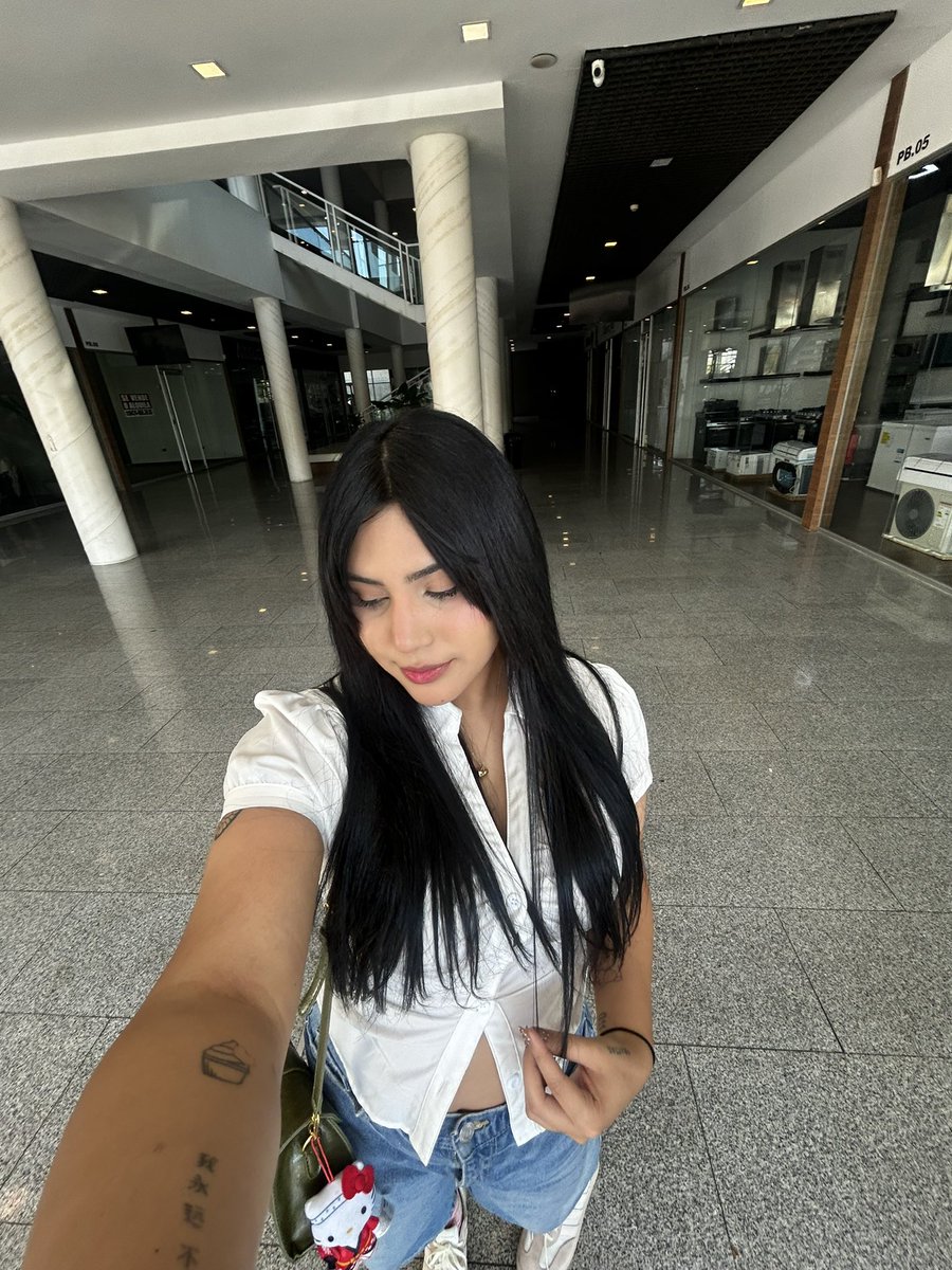 hellojuls_'s tweet photo. No0o0 me volví clean look https://t.co/m6w89t1JUO