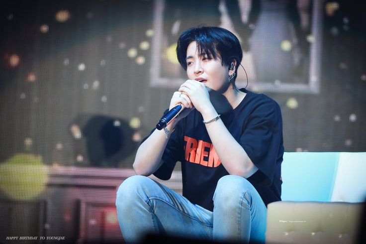 hourly youngjae tweet media