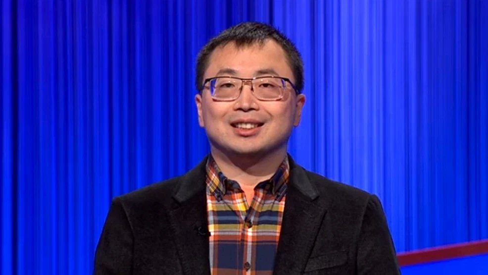 DanBehringer221's tweet image. If you tune into "Jeopardy!" on Tuesday expecting to see long-running champ Jamie Ding, you're going to be disappointed. His 31-game winning streak ended Monday. thenationaldesk.com/news/entertain… #Jeopardy #television #entertainment #jamieding